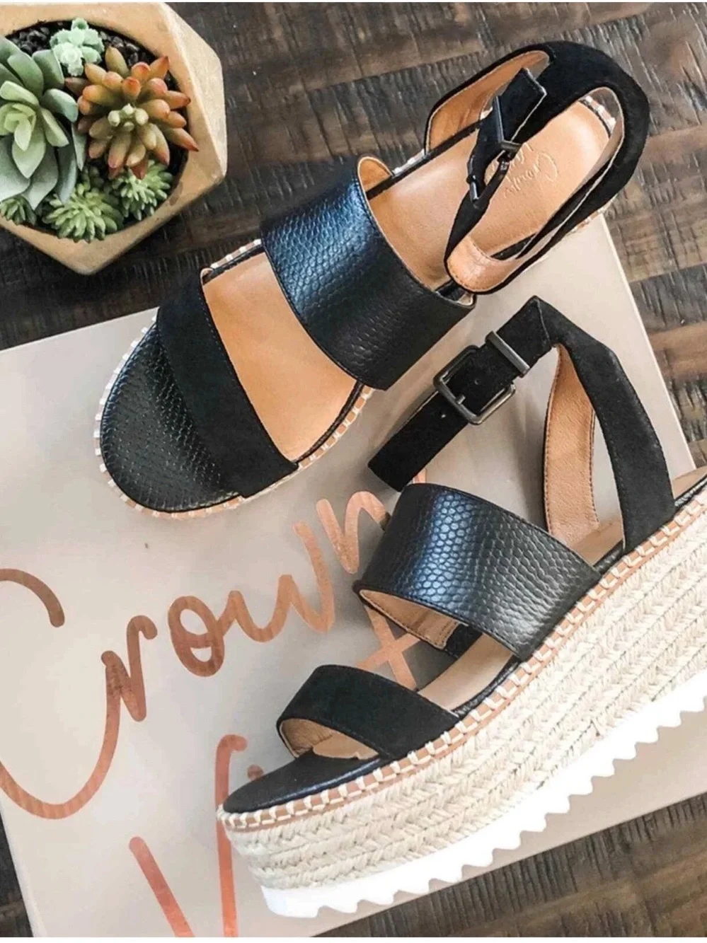Crown Vintage Black suede Platform Espadrille Sandals - Women 7M